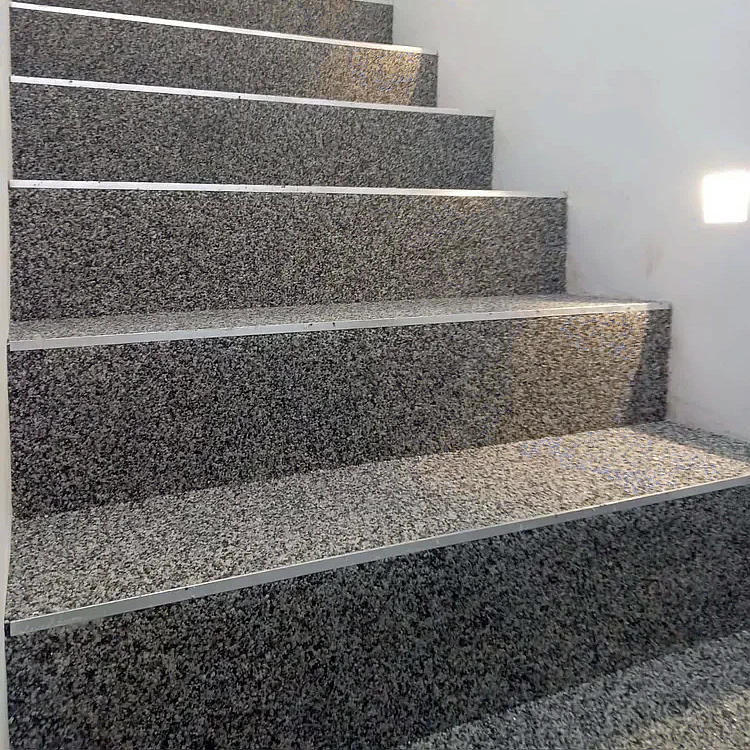 usluga-kamienny-dywan-na-schody