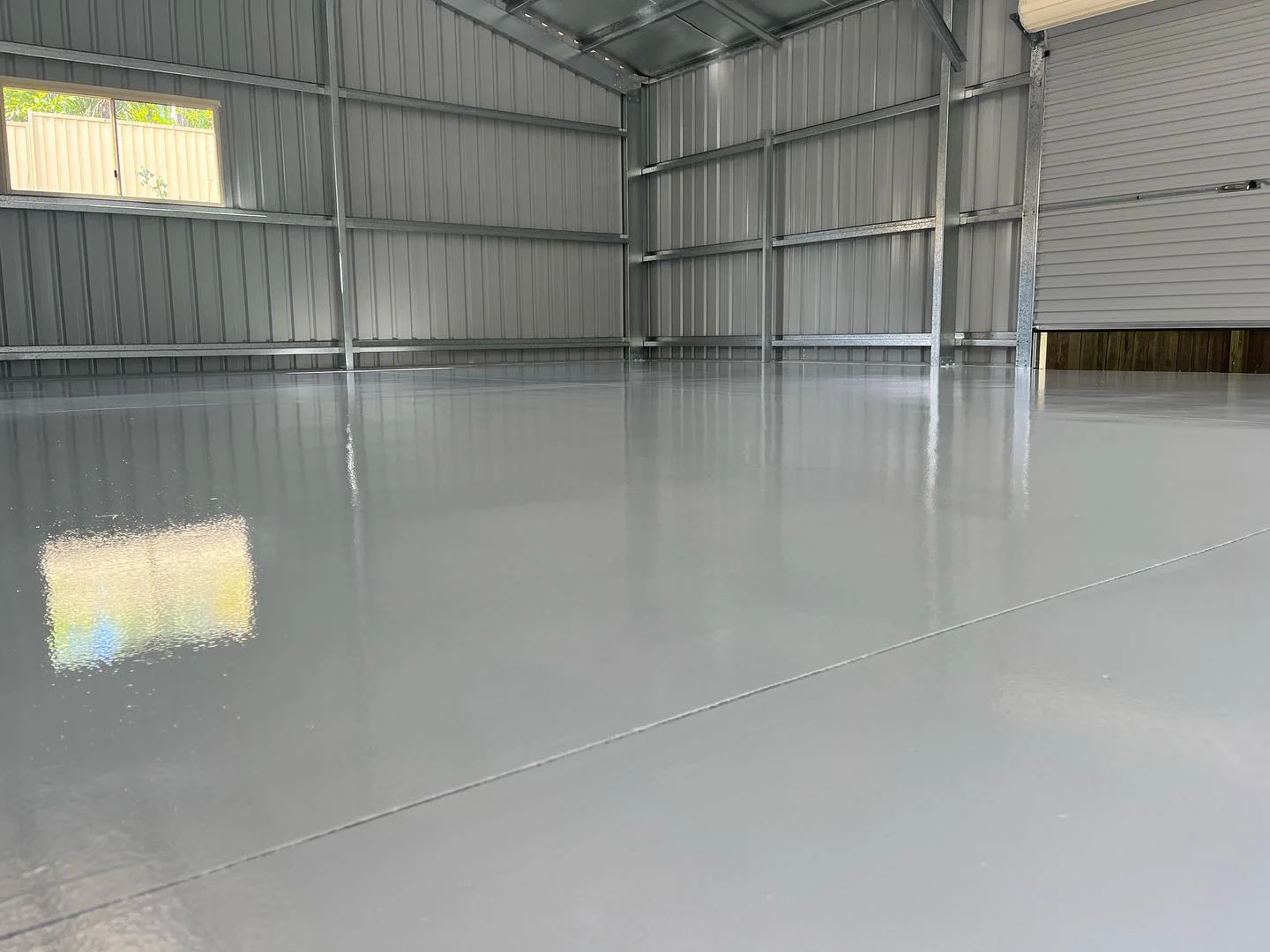 usluga-posadzki-zywiczne-przemyslowe